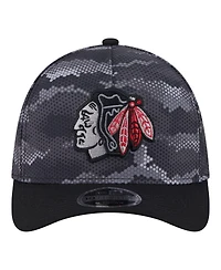 New Era Men's Black Chicago Blackhawks Zero Dark 39THIRTY Flex Hat