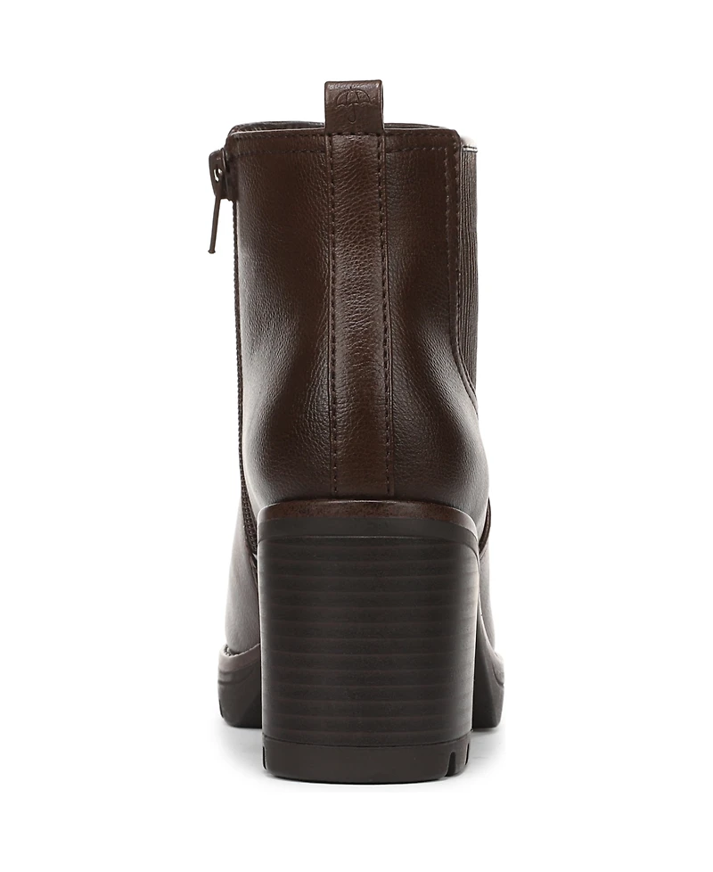 Naturalizer Madalynn-Gore Water Resistant Lug Sole Chelsea Booties