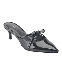 Bandolino Women's Mokita Crisscross Bow Kitten Heel Pumps
