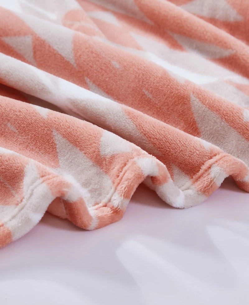 Wrangler Navajo Ultra Soft Plush Throw, 70" x 50"
