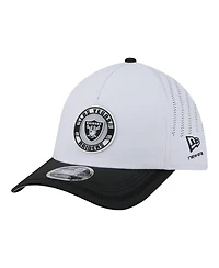 New Era Men's White/Black Las Vegas Raiders Patch 39THIRTY A-Frame M-Crown Perforated Flex Hat