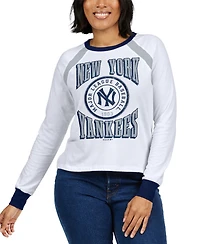 Wear by Erin Andrews Women's White New York Yankees Raglan Long Sleeve T-Shirt