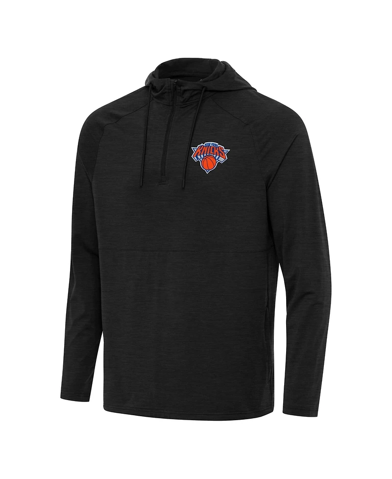 Antigua Men's Heather Black New York Knicks Spikes Raglan Quarter-Zip Hoodie