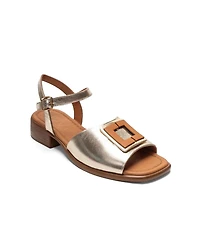 Forever & Always Shoes Women's Svelte Leather Buckle Sandal
