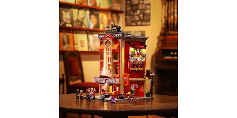 Lumibricks Balcony Theatre