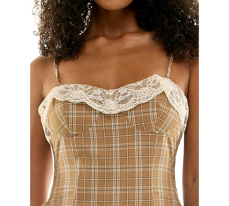 Seni & Cade Juniors' Sweetheart Neck Ruffle Dress