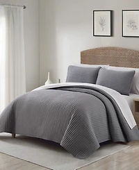 Stratford Park Ayeli Textured 7-Piece Quilt Set