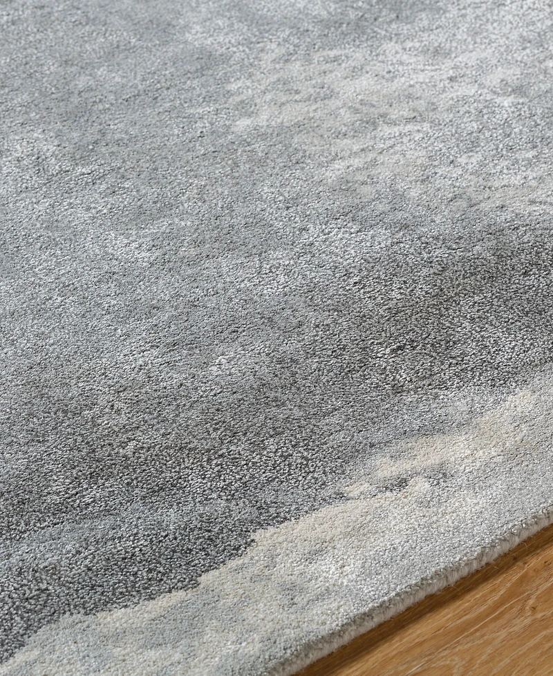 Surya Kavita Kvt- 5' x 7'6" Area Rug