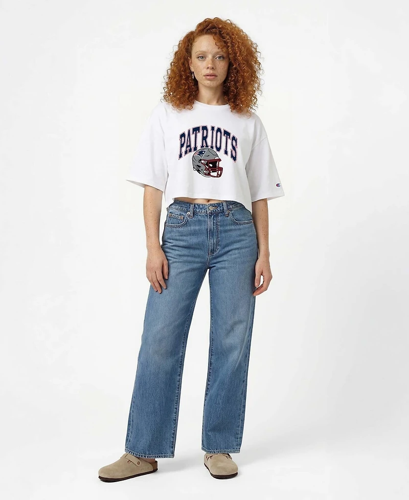 Champion Women's White New England Patriots Boyfriend Cropped T-Shirt