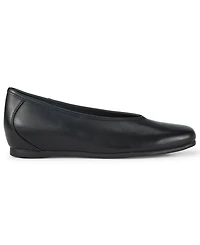 Baretraps Women's Ryalie Slip-On Flats