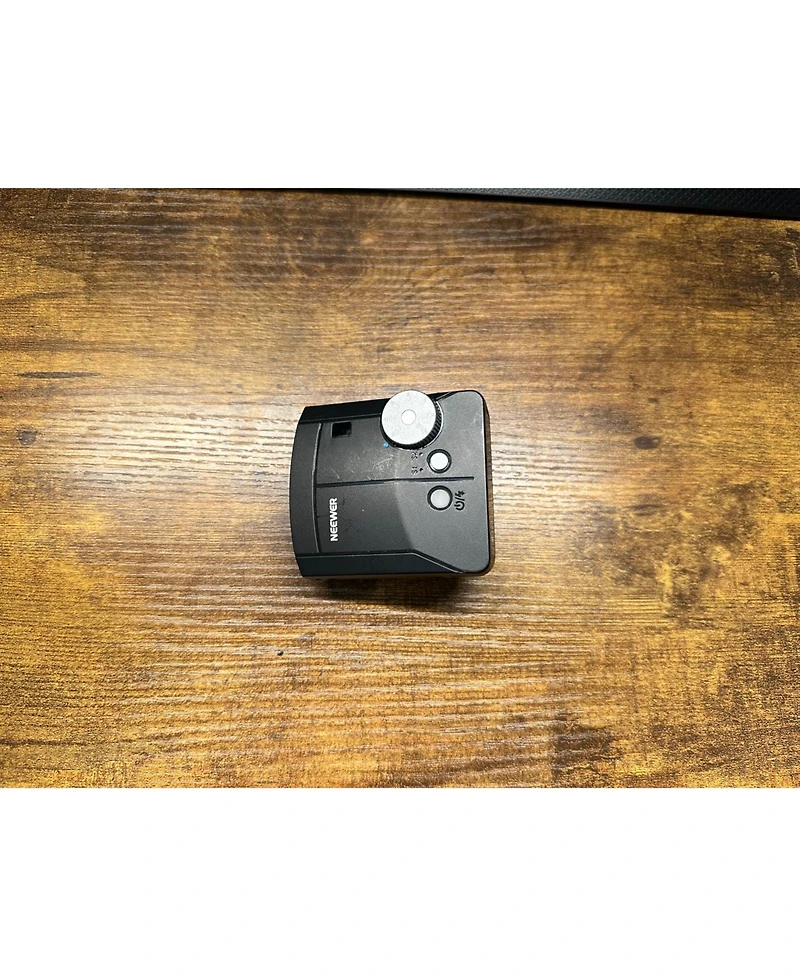 Neewer Z160 Camera Flash with 22Ws, 1100mAh, 6000K for select Canon, Nikon and Sony cameras