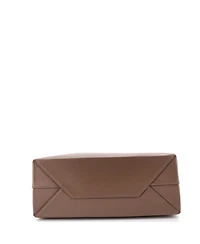 Pre-Owned Balenciaga Medium Duty Free Chain Tote Leather