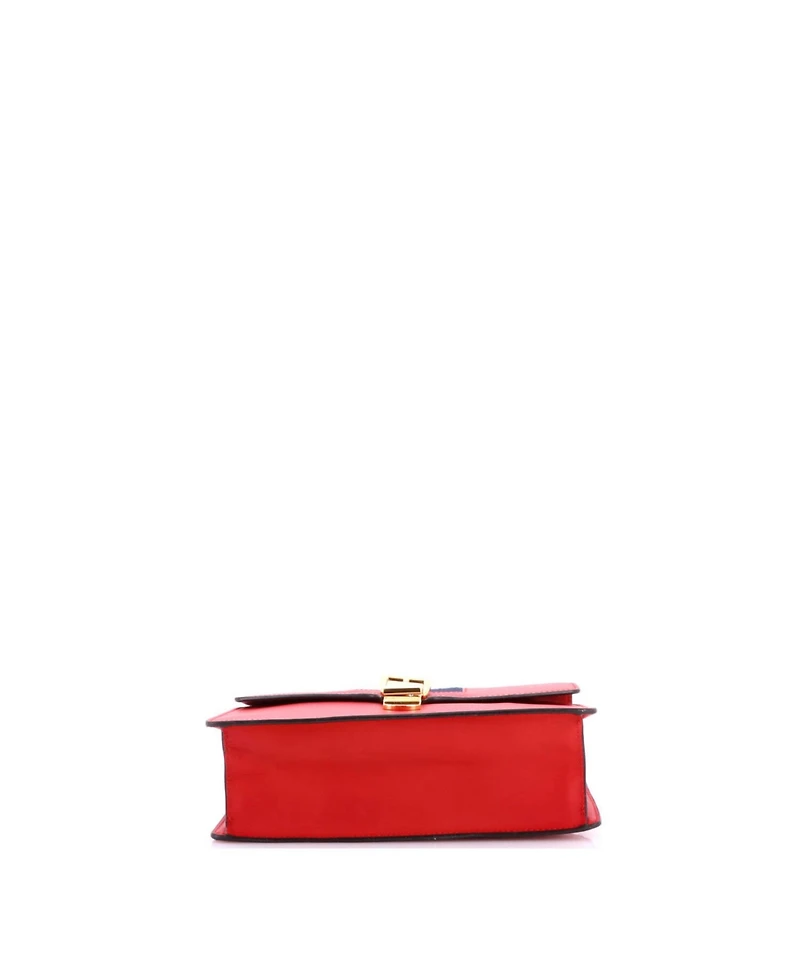 Pre-Owned Gucci Small Sylvie Shoulder Bag Leather
