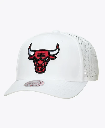 Mitchell & Ness Men's White Chicago Bulls Perfect Lightweight Pro Crown Snapback Hat