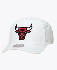 Mitchell & Ness Men's White Chicago Bulls Perfect Lightweight Pro Crown Snapback Hat