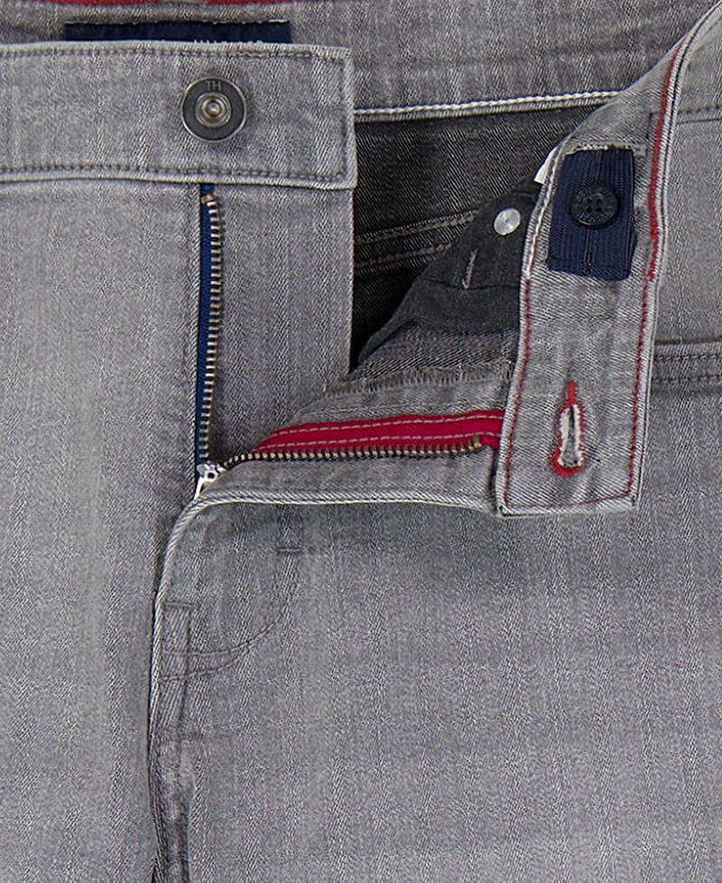 Tommy Hilfiger Boys' 8-20 Relaxed-Fit Jeans