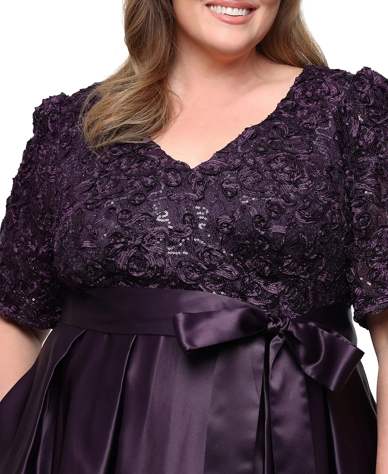 Alex Evenings Plus Lace V-Neck Short-Sleeve Ball Gown