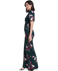 Jessica Howard Petite Elbow-Sleeve Boat Neck Gown