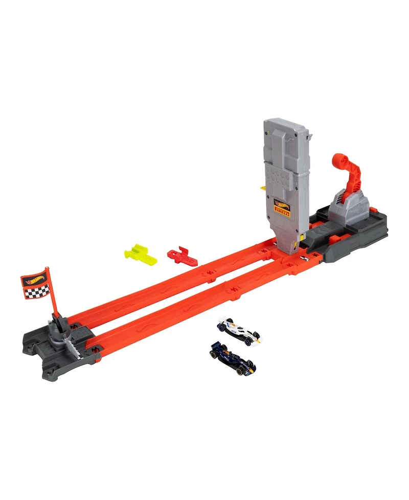 Hot Wheels 1:64 Scale Racing Formula 1 Grid Start Track Set & 2 Die-Cast F1 Cars