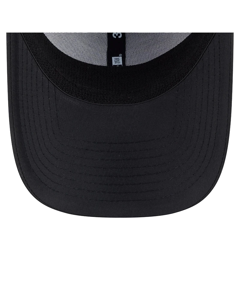 New Era Men's Black Dallas Stars Blackout 39THIRTY Flex Fit Hat