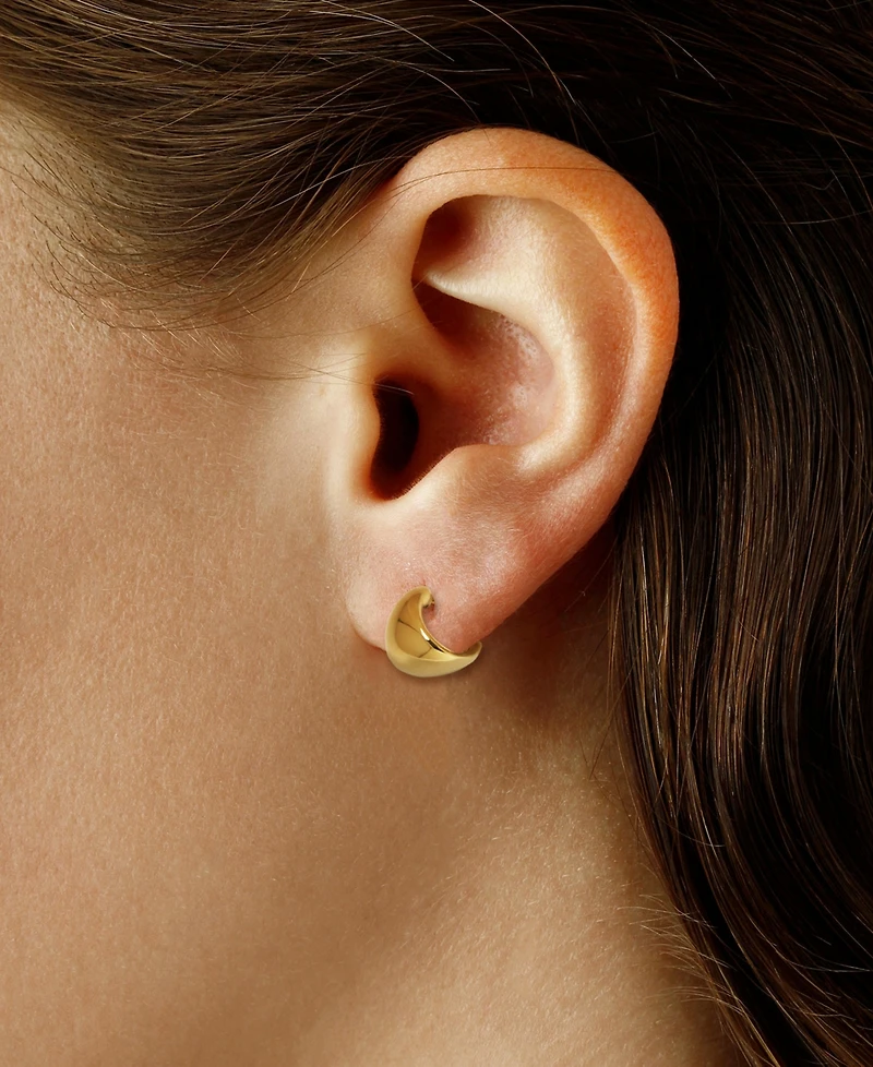 Macy's Sculptured Small Tappered Cuff Hoop Earrings in 14k Yellow Gold