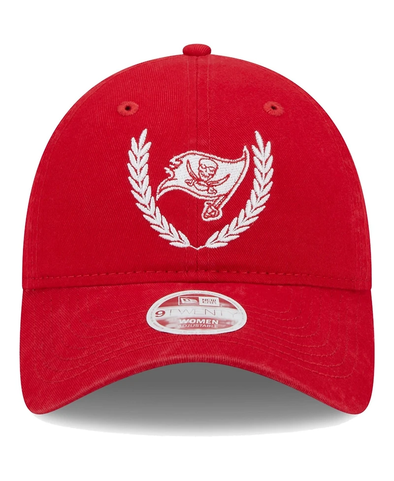 New Era Women's Red Tampa Bay Buccaneers Leaves 9TWENTY Adjustable Hat