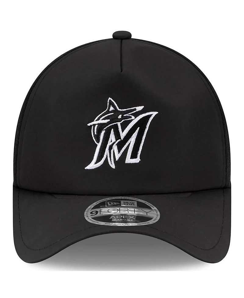 New Era Men's Miami Marlins 2026 Batting Practice Apex 9FORTY Adjustable Trucker Hat