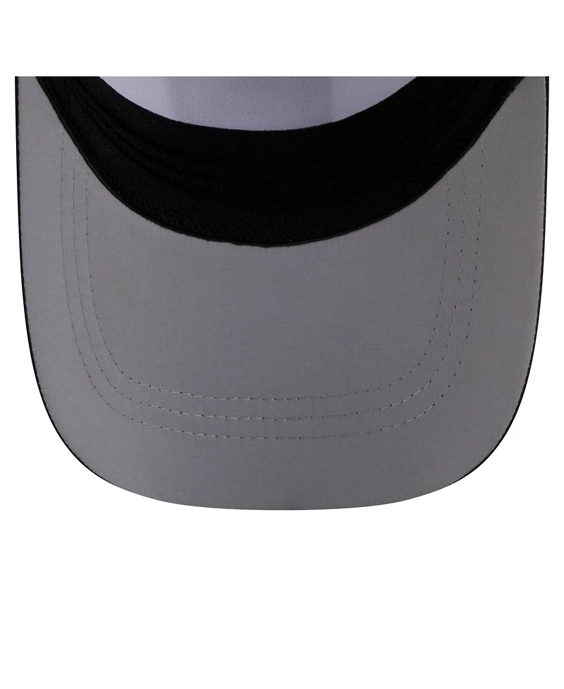 New Era Men's White/Black Baltimore Ravens Patch 39THIRTY A-Frame M-Crown Perforated Flex Hat