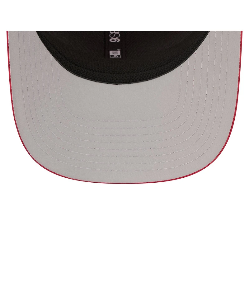 New Era Men's Red Tampa Bay Buccaneers Micro Badge 9SEVENTY Adjustable Hat