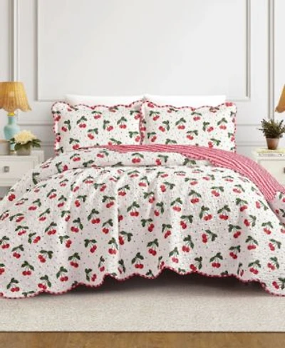Modern Heirloom Cherry Reversible Scalloped 3 Piece Quilt Sets