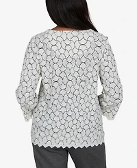 Alfred Dunner Women's Petite Crewneck 3/4-Sleeve Scalloped-Edge Pullover