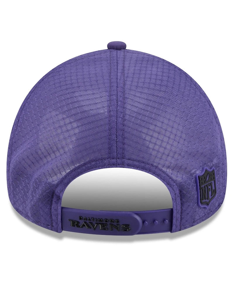 New Era Men's Purple Baltimore Ravens 2026 Sideline Apex 9FORTY Adjustable Trucker Hat