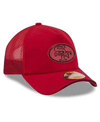 New Era Men's Scarlet San Francisco 49ers 2026 Sideline Throwback Apex 9FORTY Adjustable Trucker Hat