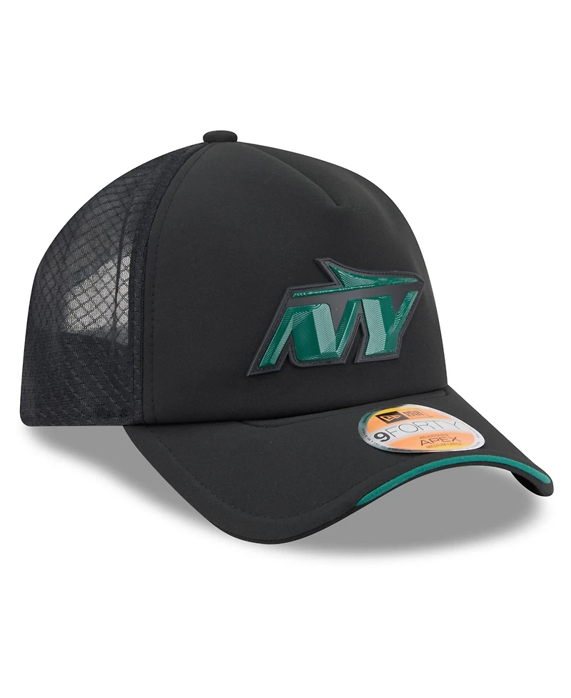 New Era Men's Black New York Jets 2026 Sideline Apex 9FORTY Adjustable Trucker Hat