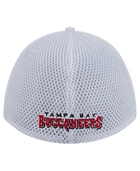New Era Tampa Bay Buccaneers 39THIRTY Dash Flex Baseball Cap