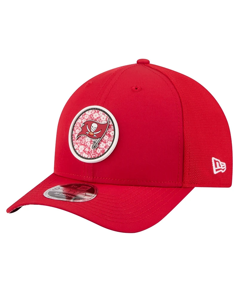 New Era Men's Tampa Bay Buccaneers Floral 9FORTY M-Crown Adjustable Trucker Hat