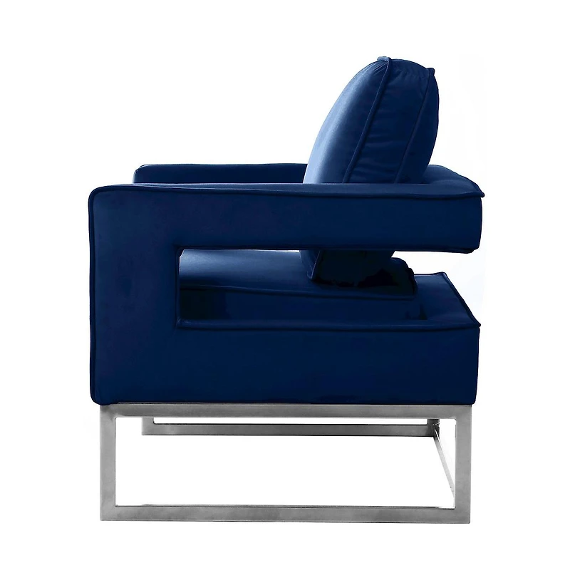 Meridian Furniture Noah Velvet Accent Chair