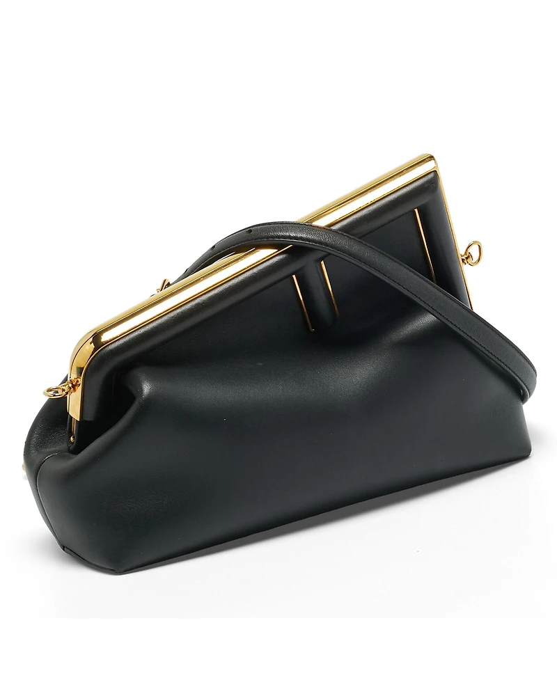Pre-Owned Fendi women's Leather Shoulder Bag