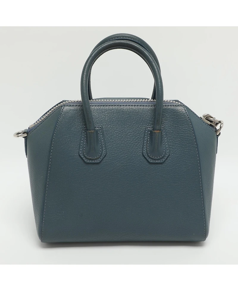 Pre-Owned Givenchy women's Leather Shoulder Bag