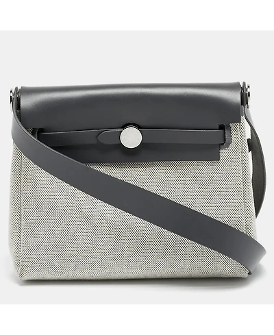 Pre-Owned HERMES women's Kelly Moove Swift Leather Crossbody Bag