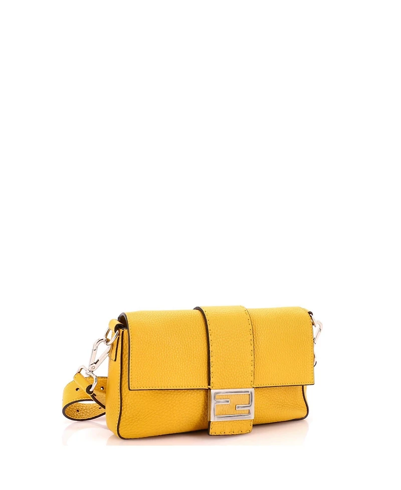 Pre-Owned Fendi Medium Selleria Baguette Convertible Belt Bag Leather