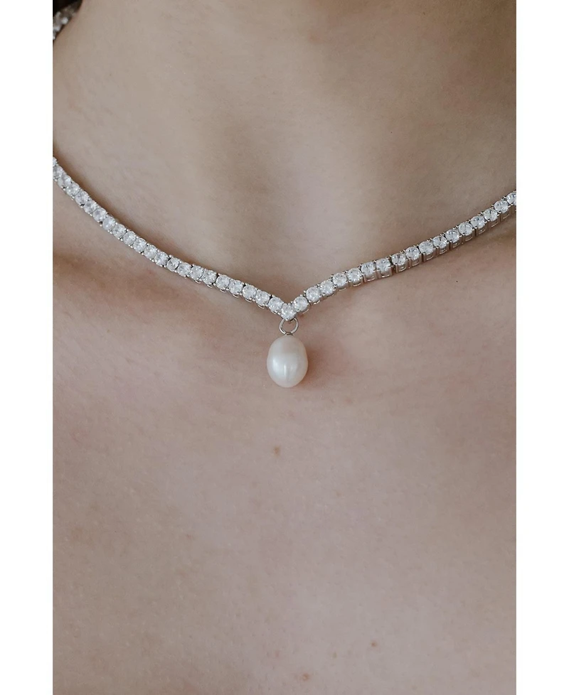 Untamed Petals Aura Crystal Necklace