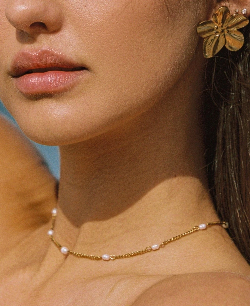 Atolea Dainty Gold Pearl Choker
