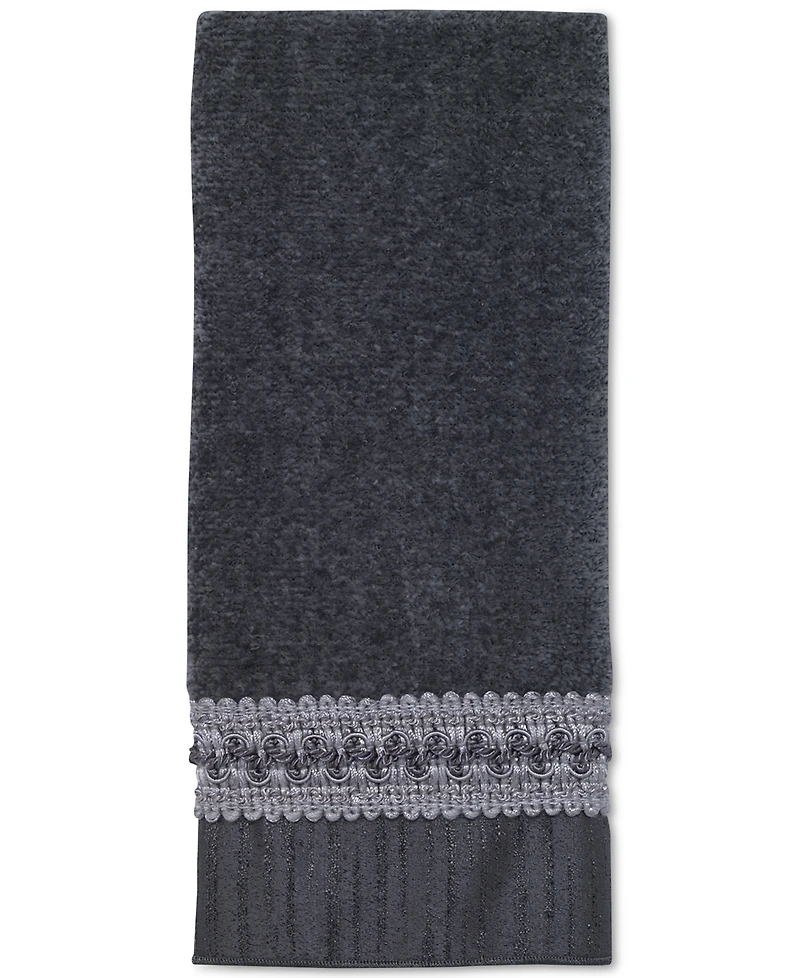 Avanti Braided Cuff Medallion Bath Towel, 25" x 50"