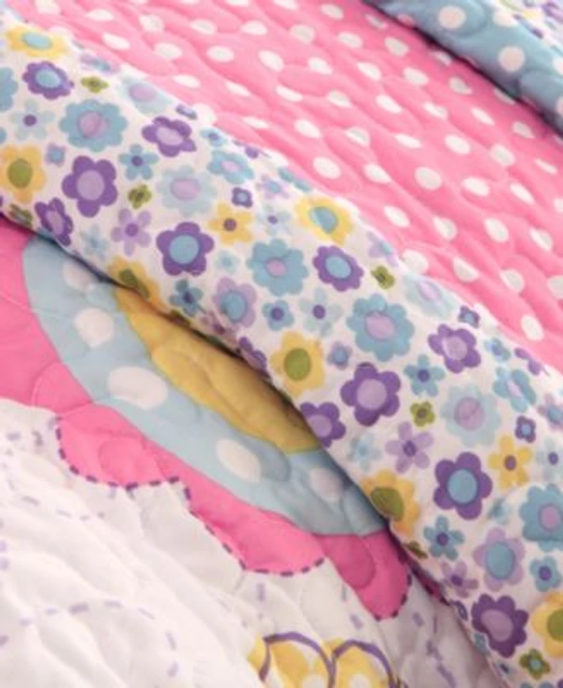 Intelligent Design Crazy Daisy Quilt Sets