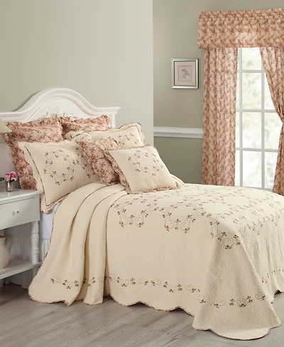 Modern Heirloom Felisa Bedspread, Queen