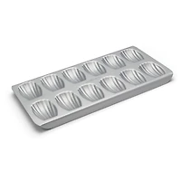 Cuisinart Chef's Classic Nonstick 12-c. Madeleine Pan