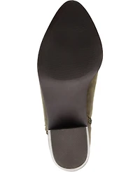 Journee Collection Women's Tessa Scalloped Block Heel Booties