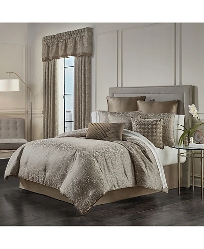 J Queen New York Cracked Ice 4-Pc. Comforter Set, Queen