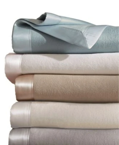 Melange Home Plaza 100 Silk Blankets